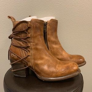 💰SOLD💰 🍂Bed Stu Blaire🍂